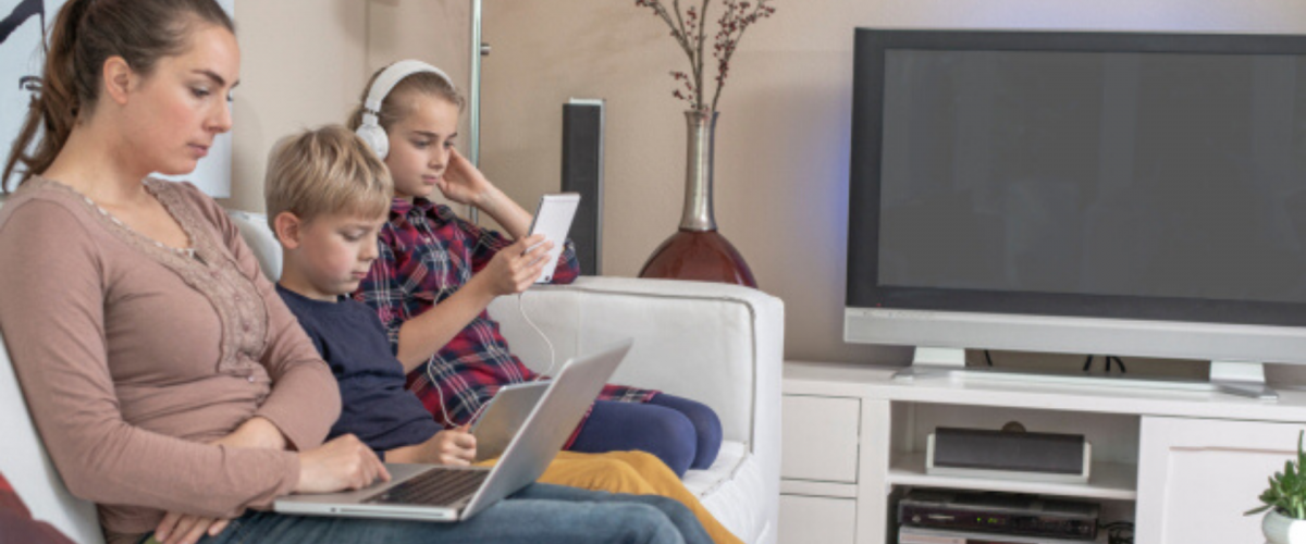 Smartworking: 5 consigli per lavorare da casa con i bambini